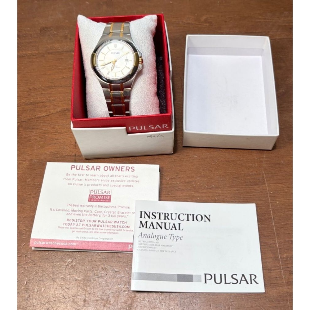 Pulsar By Seiko PC32-X085 Silver/gold Men’s 100M Diver Style stainless Watch NOS